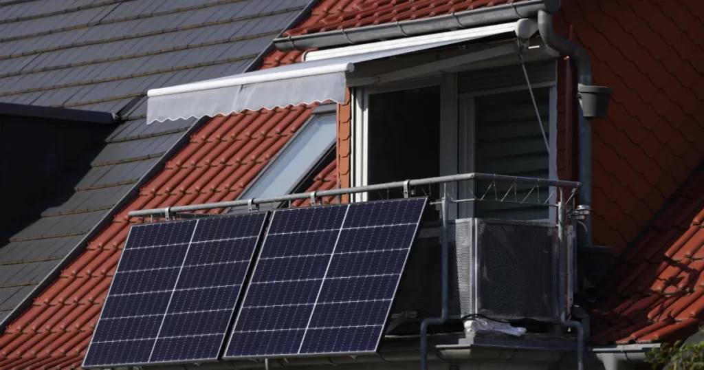 Plug-in solar panels UK balcony installation example