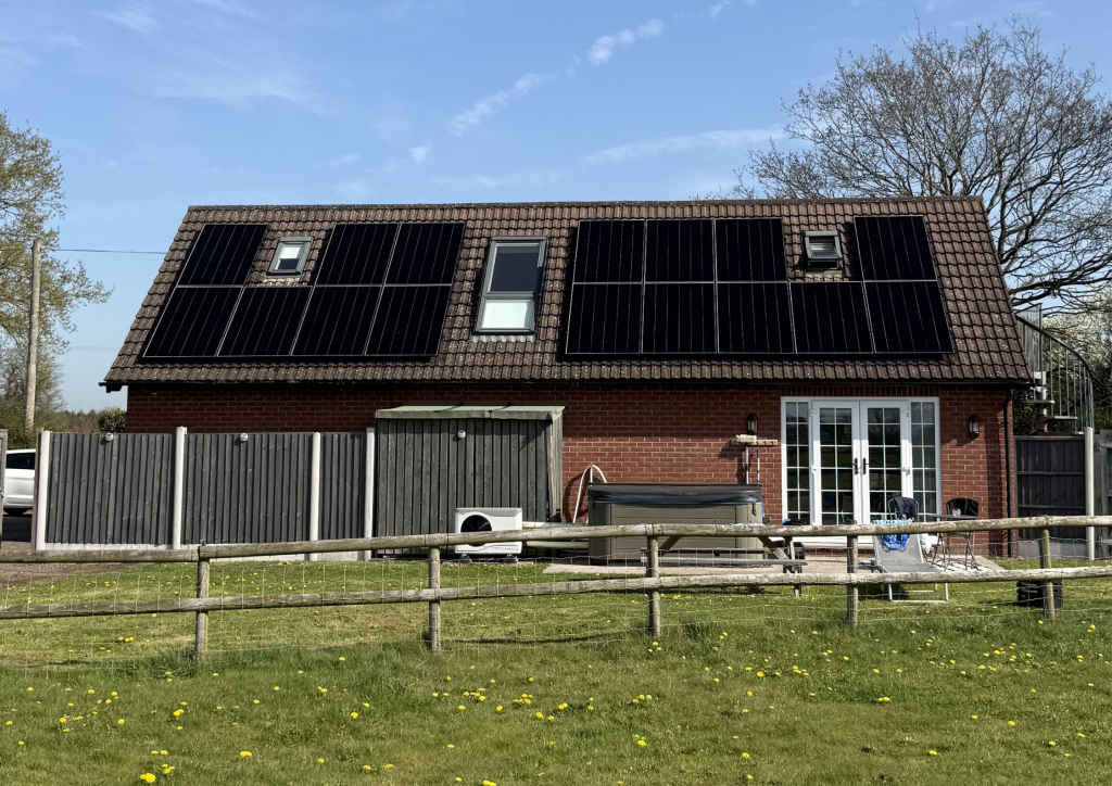 Solar panels, Fujitsu air conditioning unit and Fox ESS EV charger installed at Thimble Cottage Holiday Let in Meeson, Shropshire